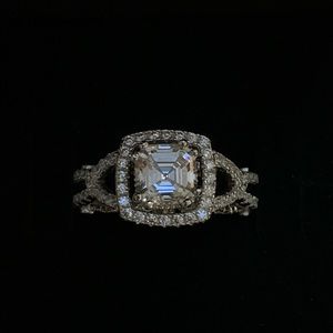 Suzy Levian Silver Zirconia Ring - Size 5.5